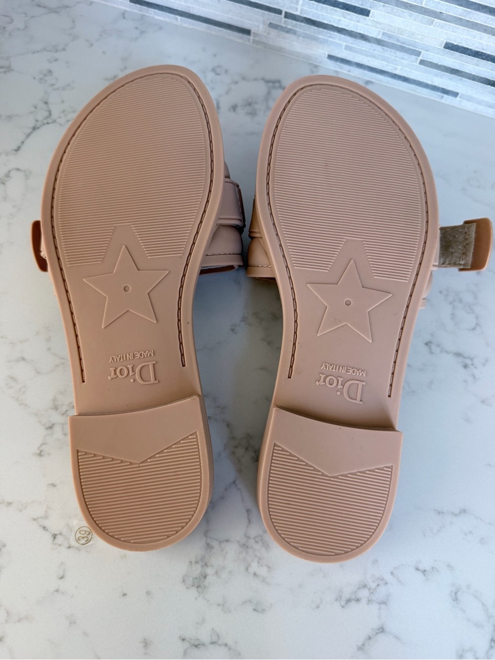 Christian Dior Quilted Logo Slide Sandals in beige size 9 - Picture 6 of 7